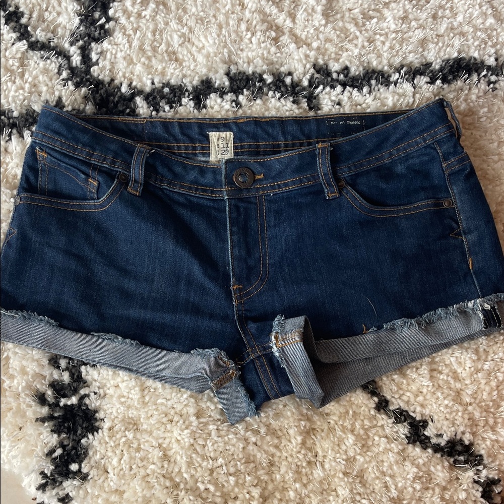 Volcom Dark Blue Jean Shorts size 9